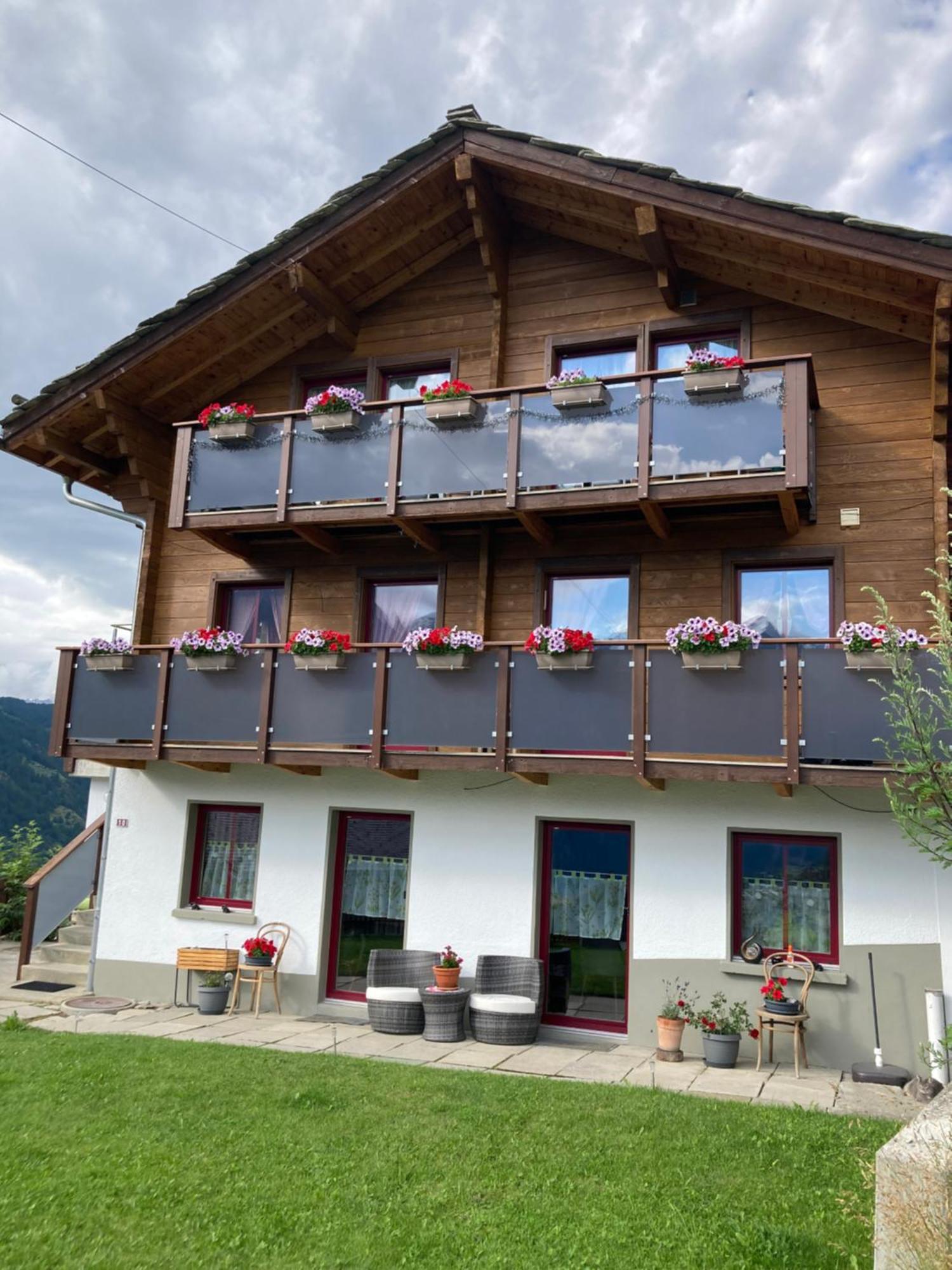 Haus Dorfblick Apartment Grächen Екстериор снимка