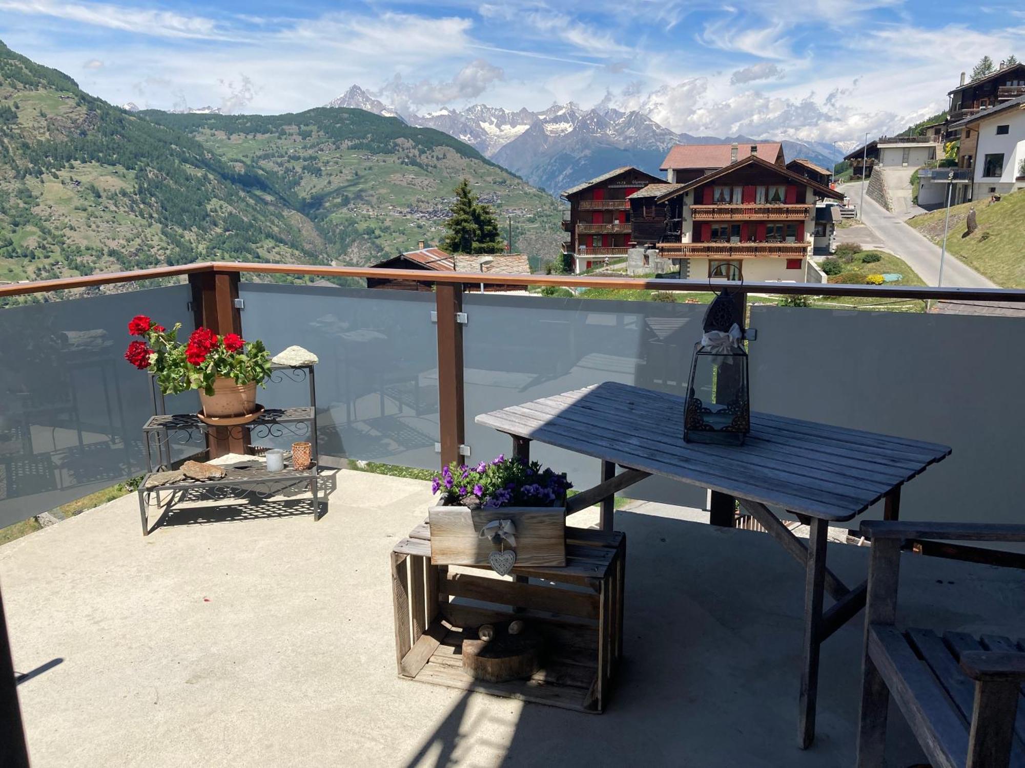 Haus Dorfblick Apartment Grächen Екстериор снимка